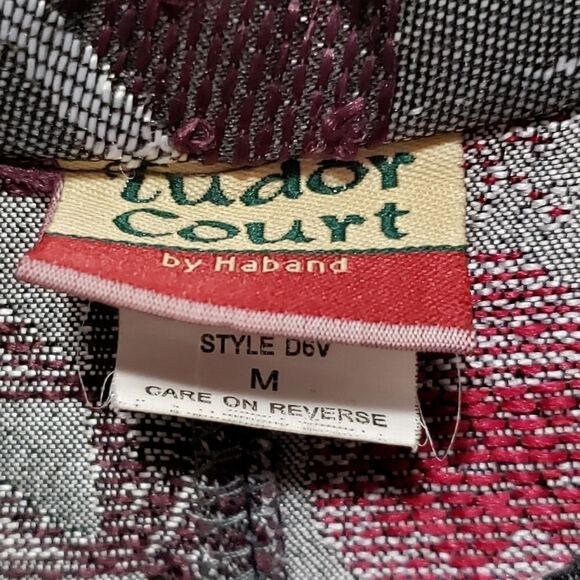 *Tudor court jacket, M - Picture 3 of 3